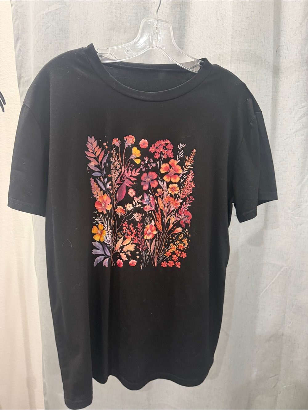 Women's Black Short-Sleeve Floral Graphic Tee